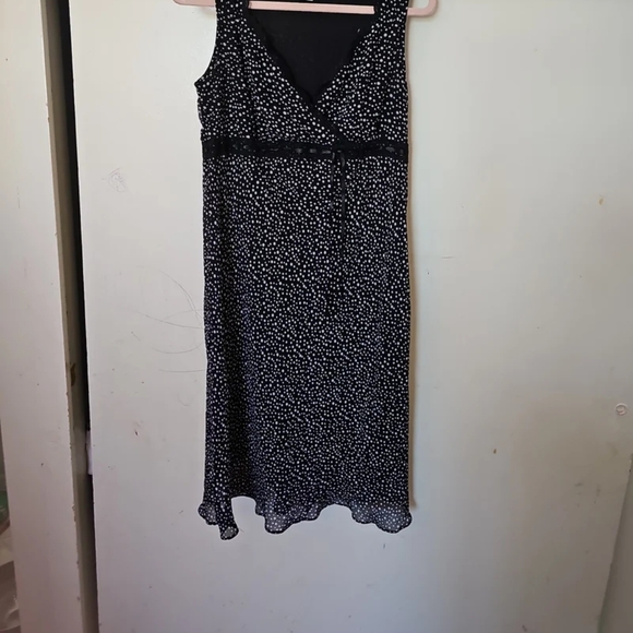 Two Hearts Maternity Black and White Dotted Midi Dress - Picture 1 of 7